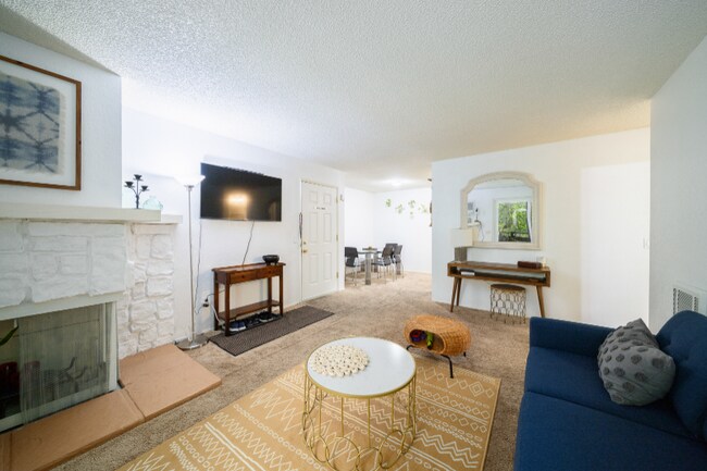 1013 S Sunshine Ave unit 28, El Cajon, CA 92020 - photo 2