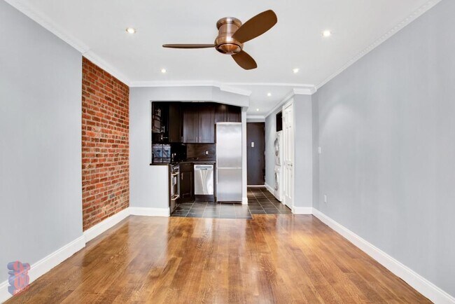 145 E 26th St unit 3D, New York, NY 10010 - photo 3