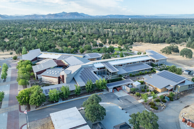 The expense per student at Redding School Of The Arts is reported to be $12,239.