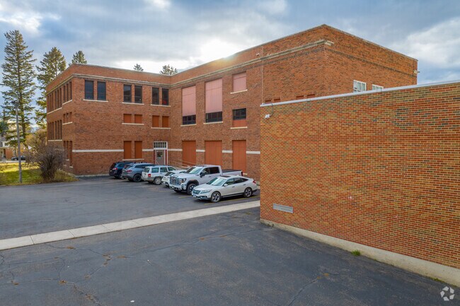 Deer Lodge families trust Powell County High School for academic excellence and career readiness programs.