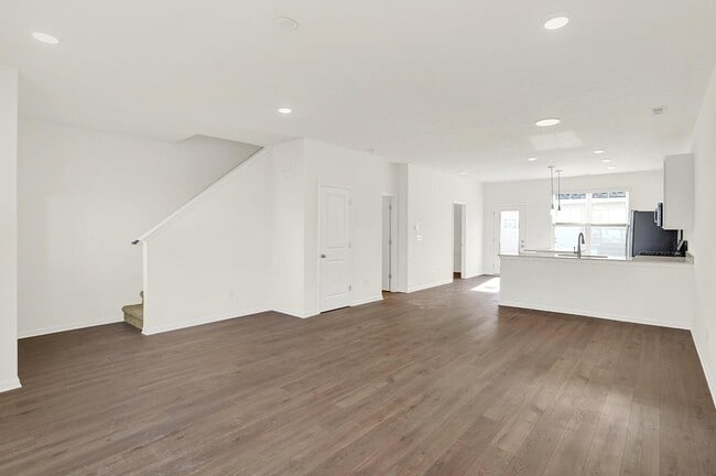 2643 Marjorie Ln, Plainfield, IN 46168 - photo 2