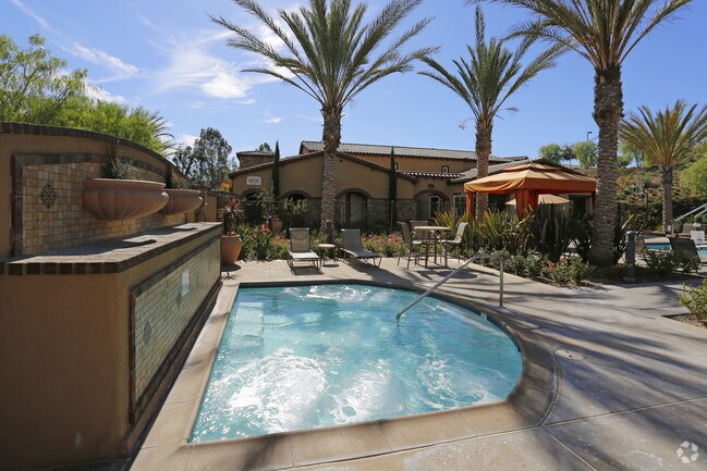 Cresta Bella, San Diego, CA 92129 - photo 4