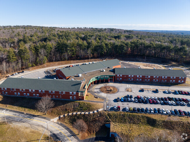 Mountain View Middle School in Goffstown, NH serves grades 6-8.