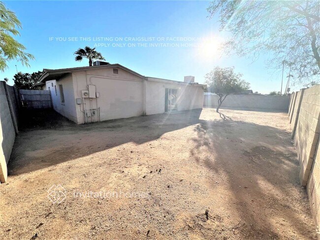 5942 W Whitton Ave, Phoenix, AZ 85033 - photo 6
