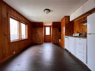 1428 Cass St Unit B, Traverse City, MI 49684