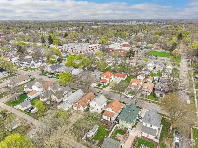 Hunter Park offers affordable homes near Lansing’s downtown and MSU campus.