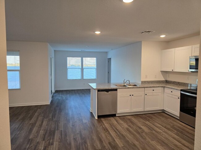 1780 E Desert Bloom Dr, Mohave Valley, AZ 86440 - photo 6