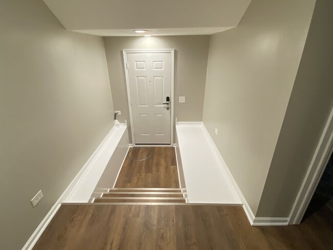 913 W Belden Ave unit G, Chicago, IL 60614 - photo 7