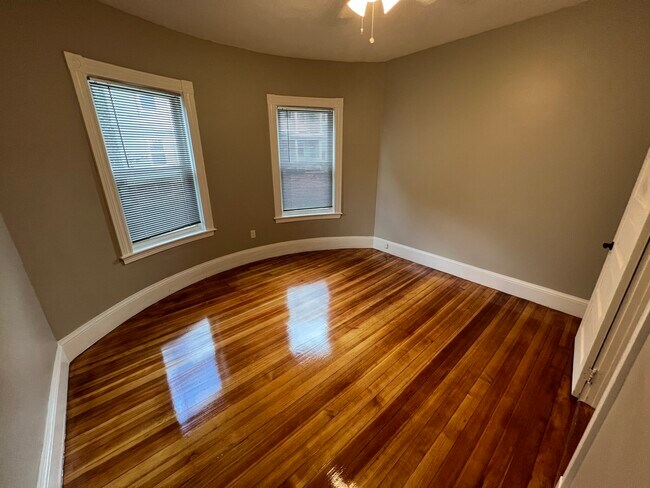 45 Ibbetson St unit 3, Somerville, MA 02143 - photo 6