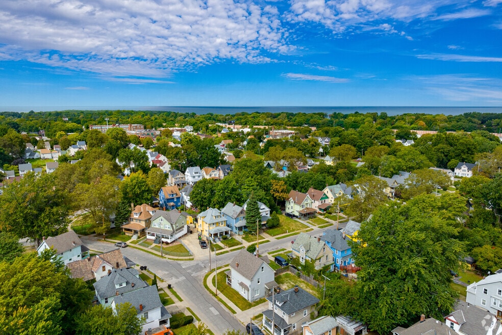 Glenville_512712_DW_072825_V2