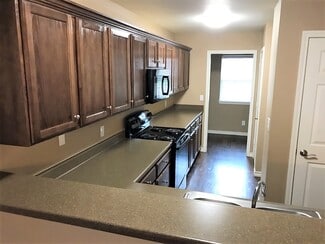 4267 Castlegate Dr Unit 4267, Paris, TX 75462