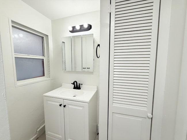 1291 E Villa Vis Ave unit 4, Salt Lake City, UT 84106 - photo 7