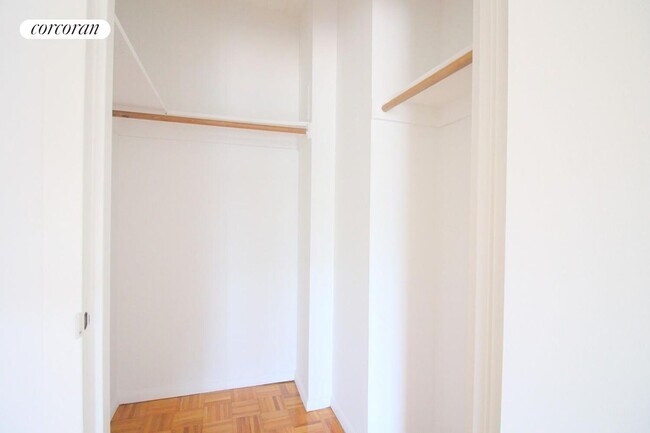 225 8th Ave, New York, NY 10011 - photo 6