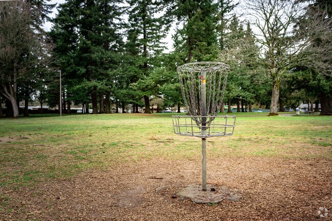 Rockwood Disc Golf Course is a favorite for outdoor recreation.