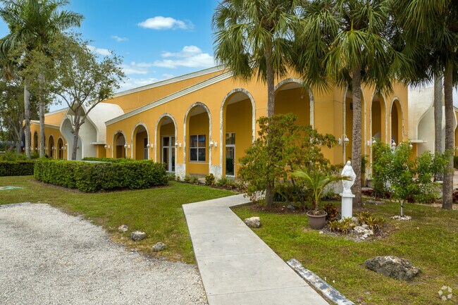 Mother Of Our Redeemer Catholic School provides extracurricular activities.