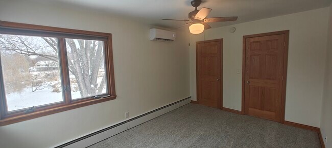 2473 Lake Ave unit 2, Saint Paul, MN 55110 - photo 5