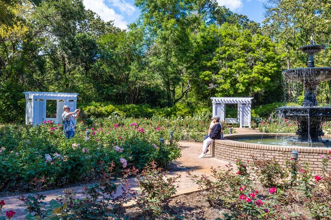 The iconic fountain at the center of the classic rose garden in Bellingrath Gardens is magical.