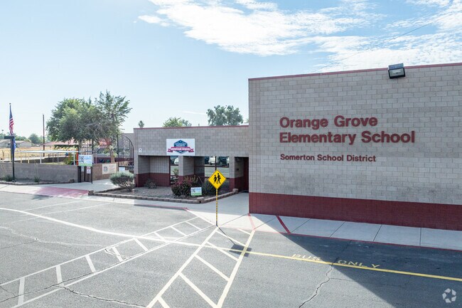 Enter the halls of a great school at Orange Grove Elementary School.