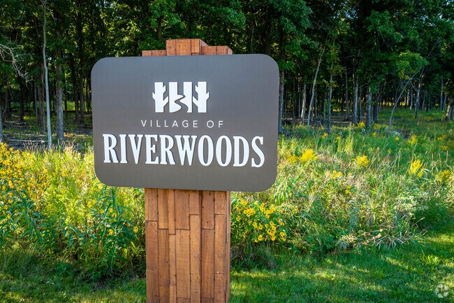 Riverwoods, IL is an great place for those looking for private living and proximity to nature.