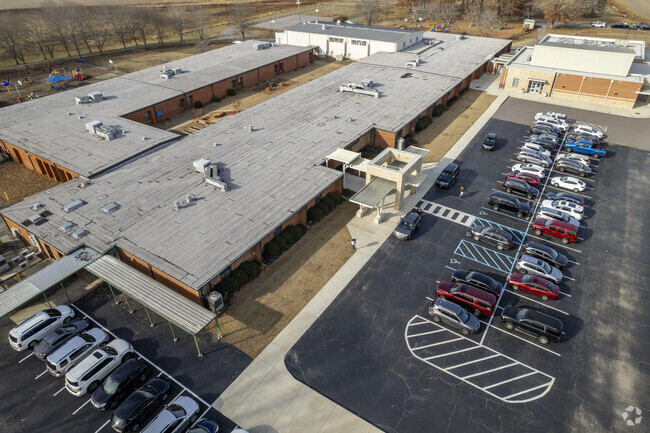 Lynn Fanning Elementary School is a public primary school in the Madison County School System.