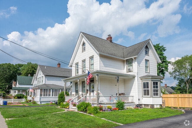 Historic homes from the 19th and 20th centuries are scattered throughout Southeast, New York.