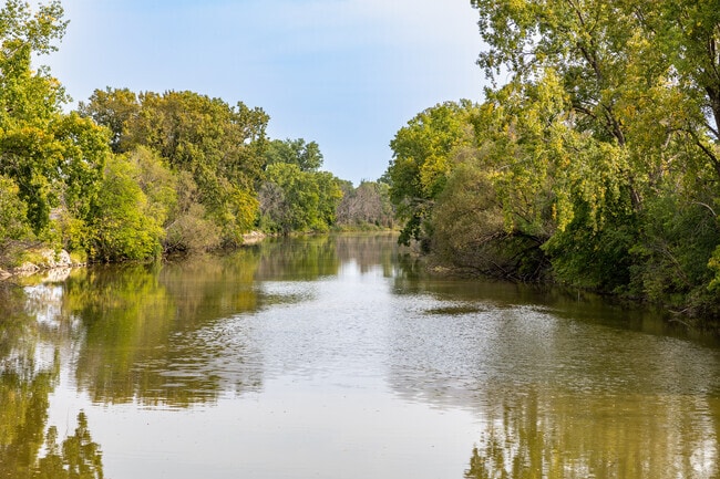The East River forms the eastern boundary of Joannes Park.