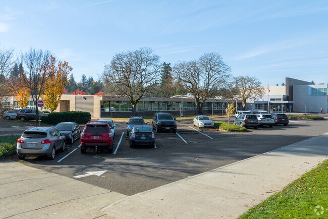 Rowe Middle School has ample parking on SE Lake Rd in Portland.