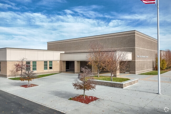 SilverTrailElementarySchool3