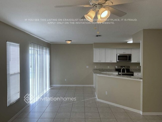 1215 Lake Shore Ranch Dr, Seffner, FL 33584 - photo 5