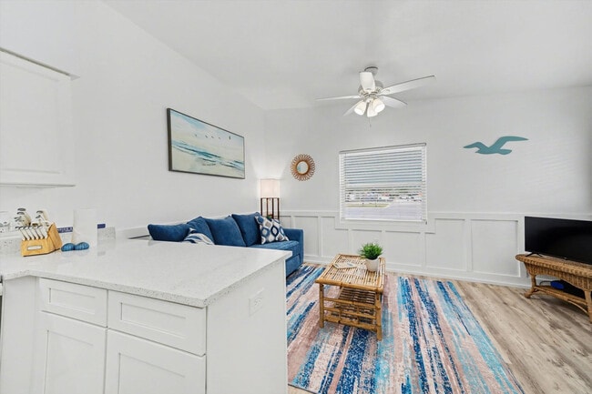 711 E Gulf Blvd unit ID1366623P, Indian Rocks Beach, FL 33785 - photo 3