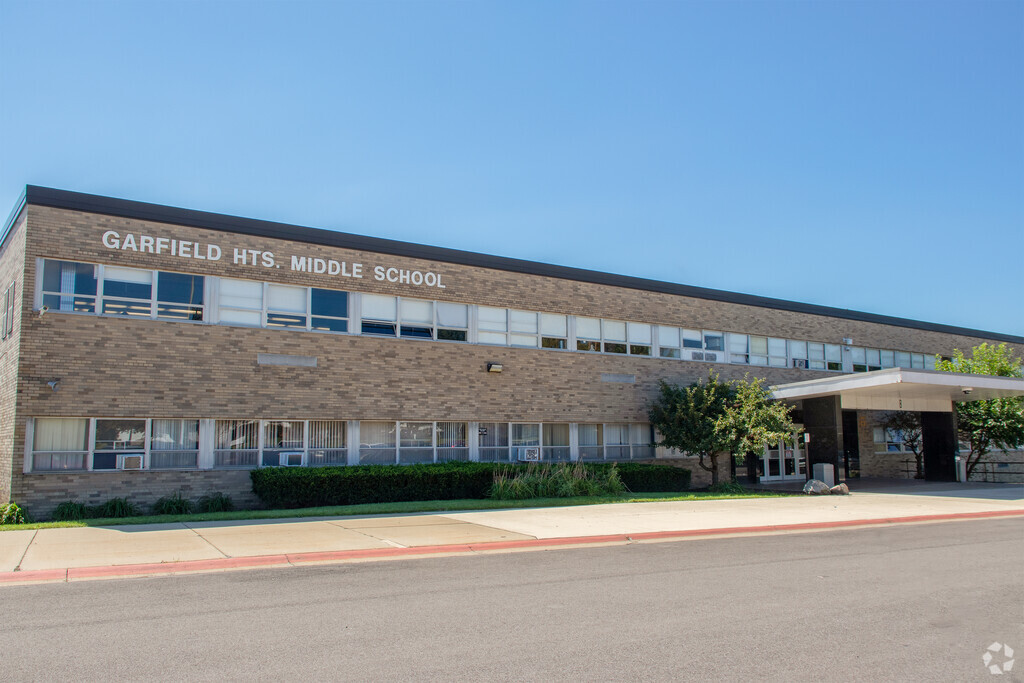 Garfield Heights Middle School provides education in the neighborhood of 
Garfield Heights