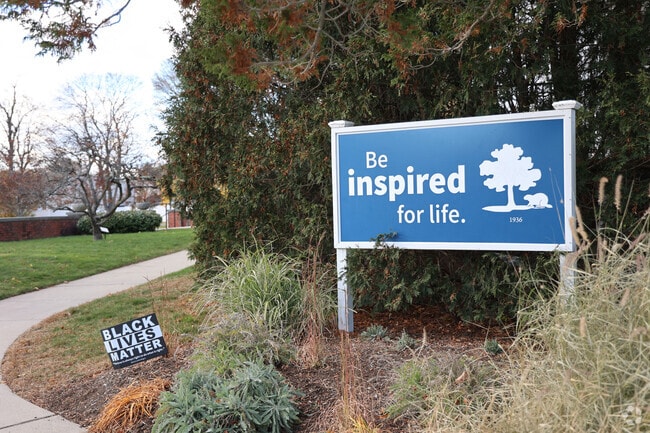 Shore Country Day School is an independent elementary and middle school in Beverly.