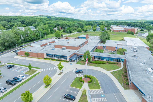 Welcome to Lillie B. Haynes School located in Niantic, CT.