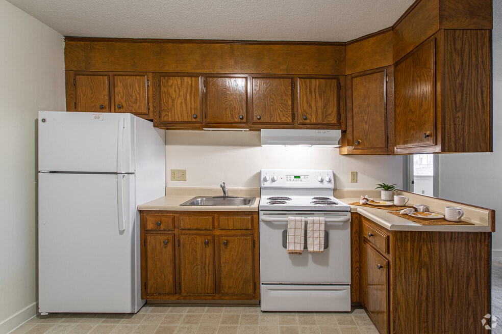 Princeton at Mill Pond, North Swanzey, NH 03431 - photo 1