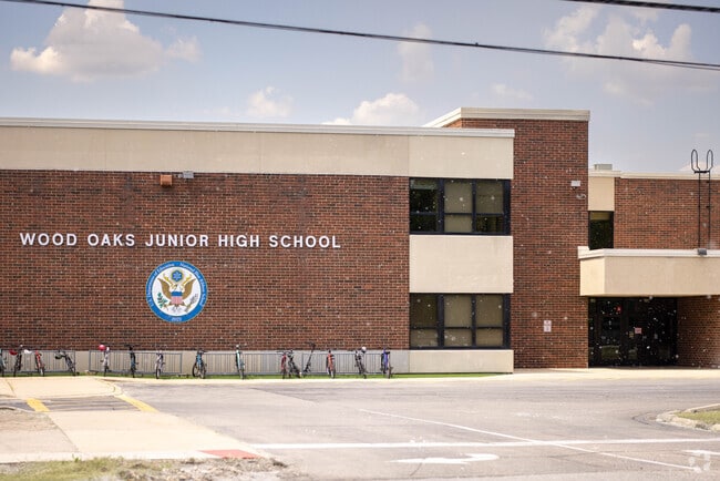 Wood Oaks Junior High School