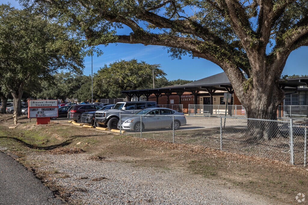 Breaux Bridge Elementary
