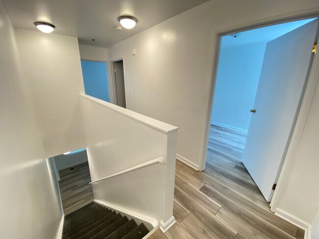 4048 Ogden St unit B, Philadelphia, PA 19104 - photo 4