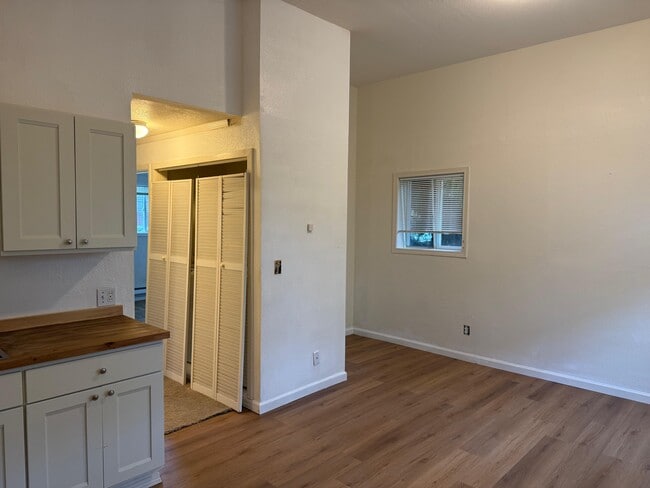 9008 N Mohawk Ave unit 9008 Mohawk, Portland, OR 97203 - photo 4