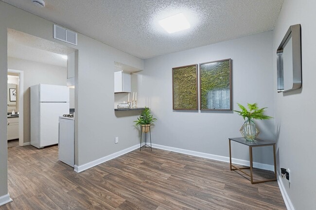 Crossing at Northpointe Apartments, Florissant, MO 63033 - photo 6