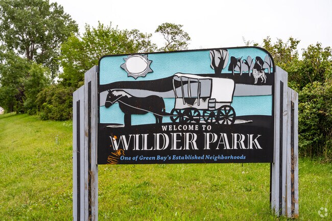 The Wilder Park neighborhood lies on the east side of Green Bay.