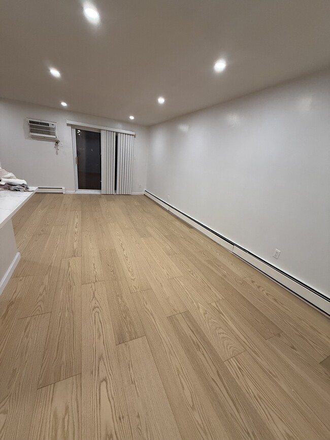 30 Bay 37th St unit 3, Brooklyn, NY 11214 - photo 5