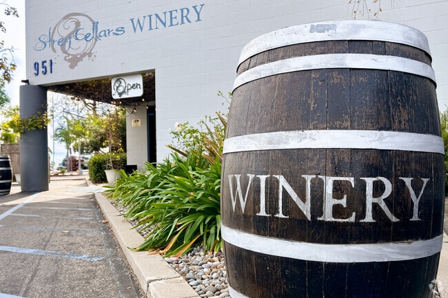 Strey Cellars Winery has great bottles near Nyeland Acres Oxnard.