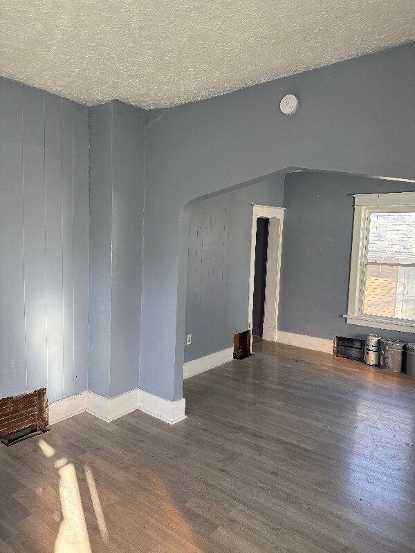 4476 Evans St, Omaha, NE 68111 - photo 3