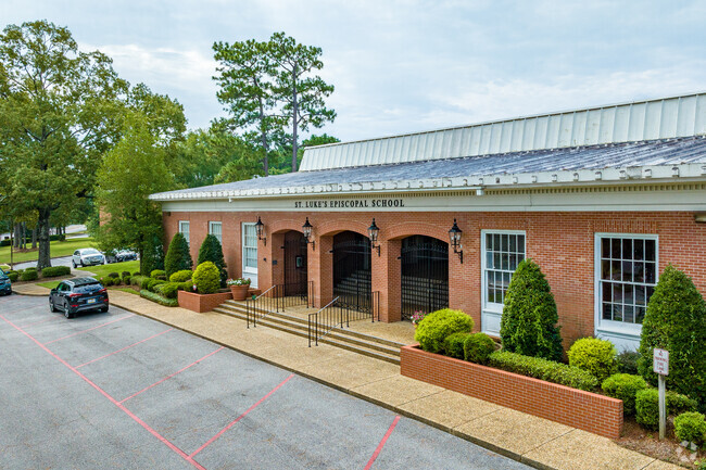 St Luke's Episcopal School serves students in their local community.