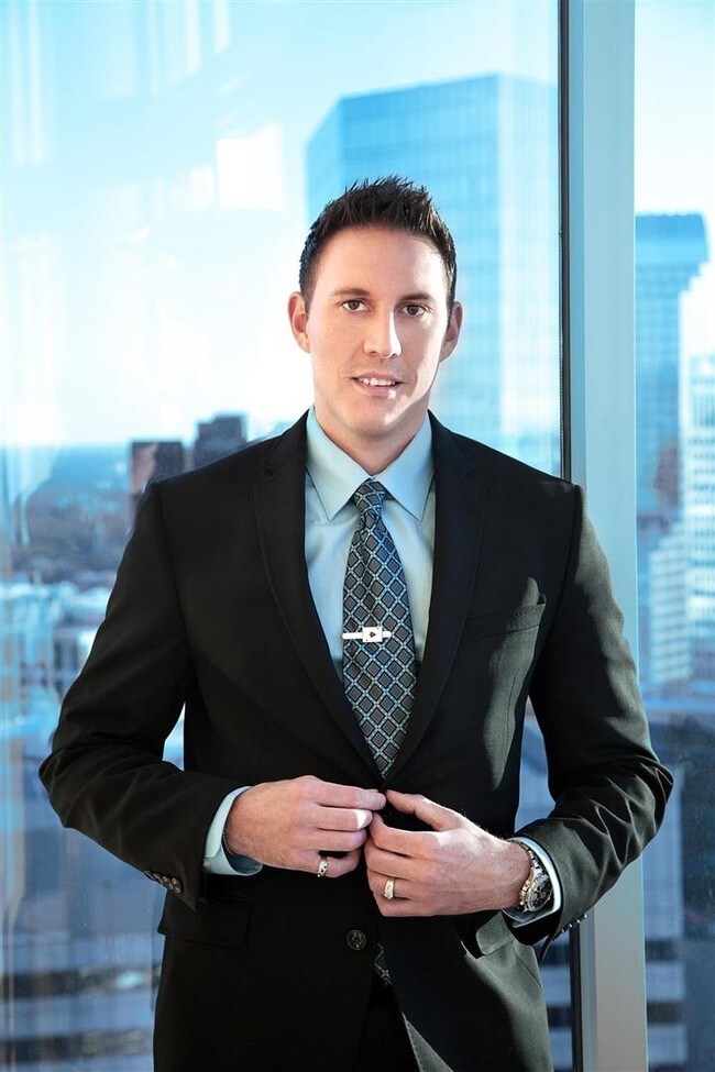 Agent Photo