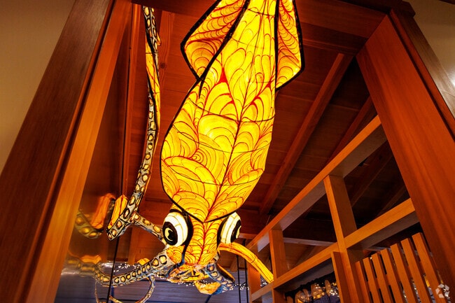 Sierra Del Norte residents can find beautiful art inside of Izanami.