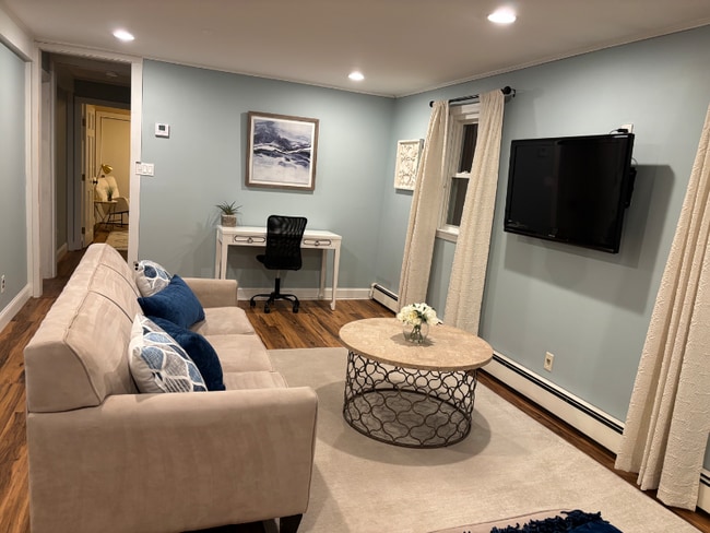 10 Roosevelt Rd, Wakefield, MA 01880 - photo 2