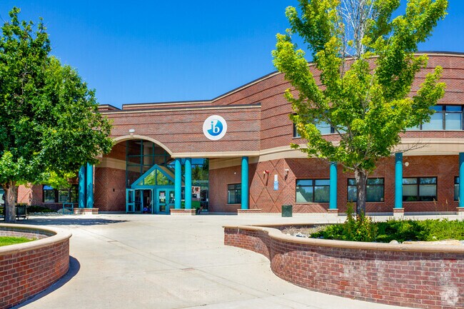 Niche scores Summit Ridge Middle School a B+ grade.