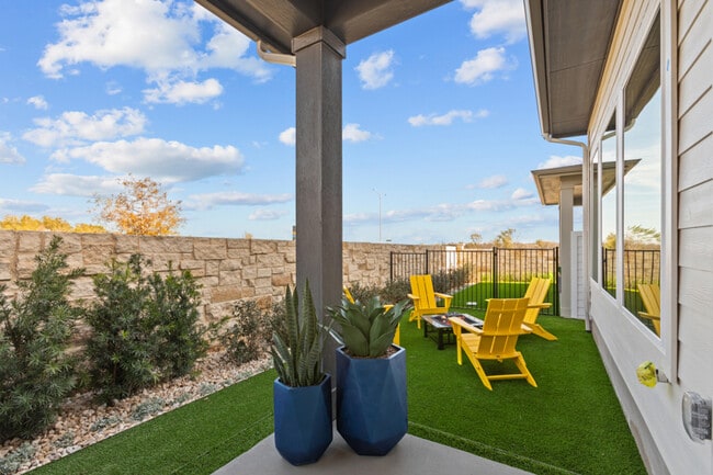 1032B Brickell Loop, Austin, TX 78744 - photo 2