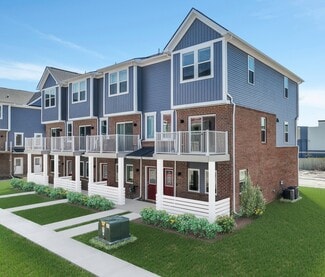 769 Canterbury Ln, Troy, MI 48085